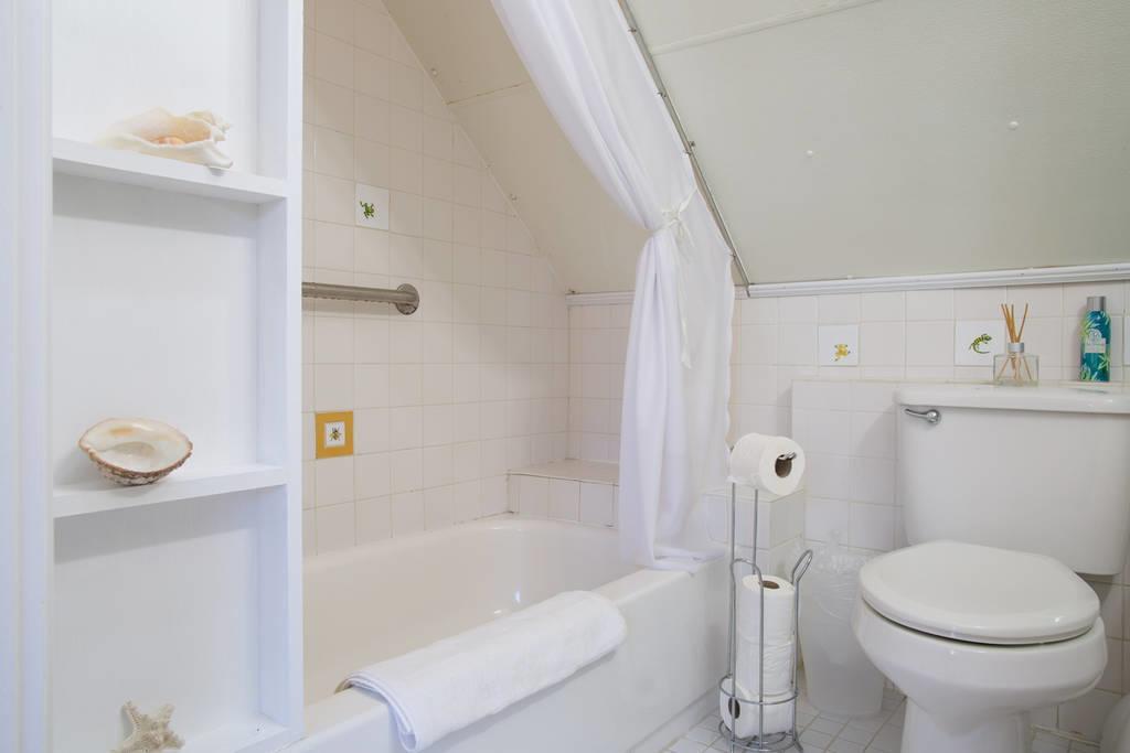 Changing Tides Bed & Breakfast ロックポート 部屋 写真